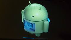 Probíhá upgrade na Android 4.0.3.