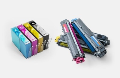 U barevné laserové tiskárny počítejte s nákupem 4 tonerů – černého, azurového, purpurového a žlutého.